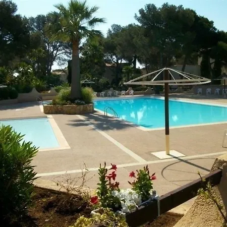 Quartier - Superbe 3 Pieces Avec Jardin - Avec Piscine